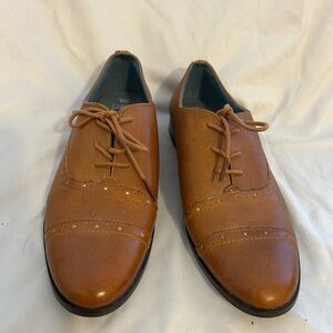 Tom’s Leather Women’s  Mocha Brogues Oxfords sz 8